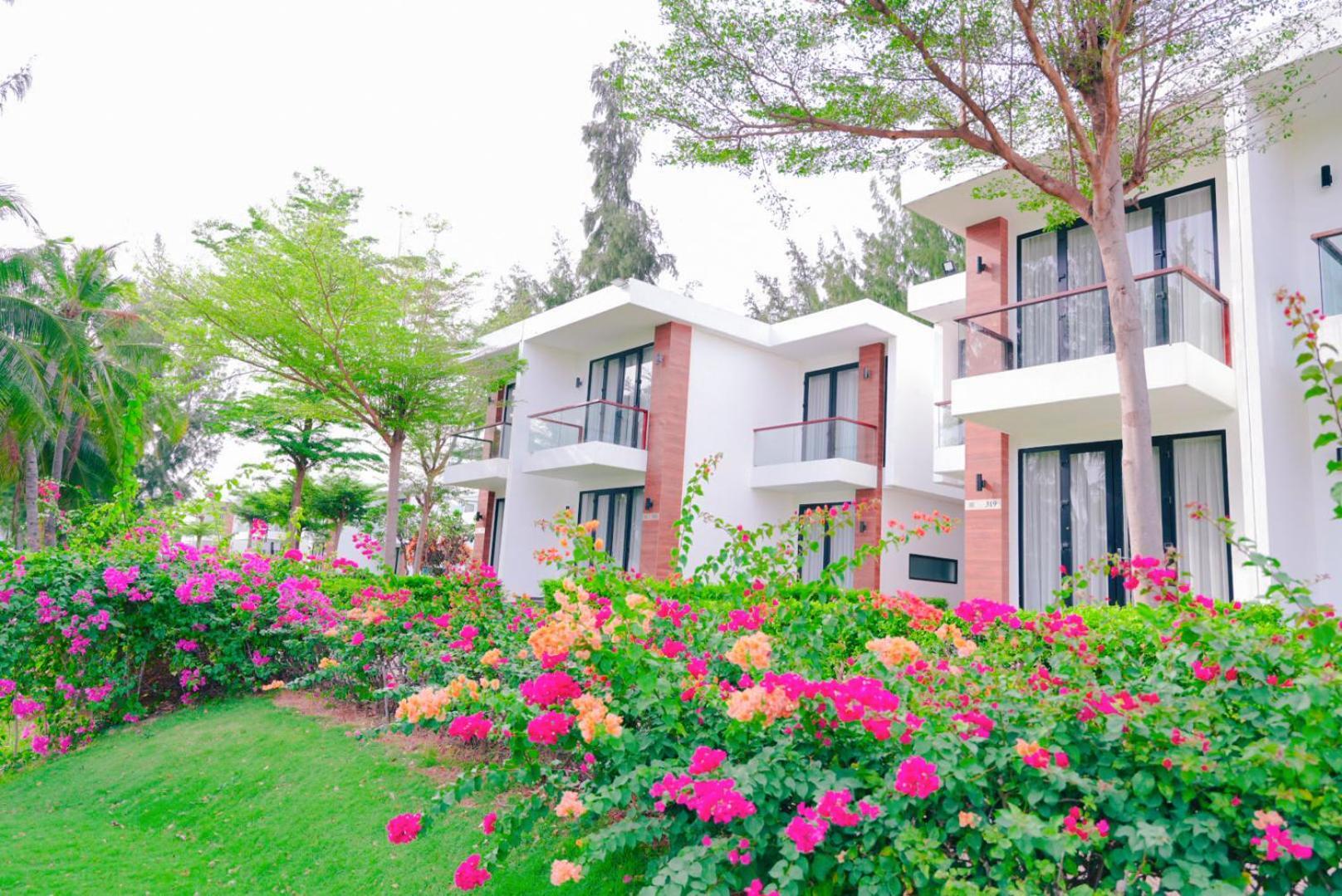 Biet Thu Mat Tien Bien Saint Simeon Resort 头顿 外观 照片